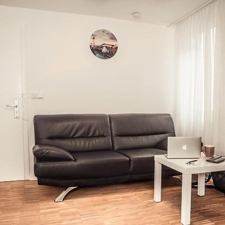 Altstadt Apartment Alisa Düsseldorf Exterior foto